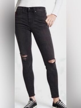 Madewell 9” High Rise Skinny Jeans Black Distressed Raw Hem Ankle 27
